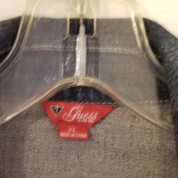 SOLD Guess Cropped Denim Patch Trucker Jean Jacket - Picture 2 of 7